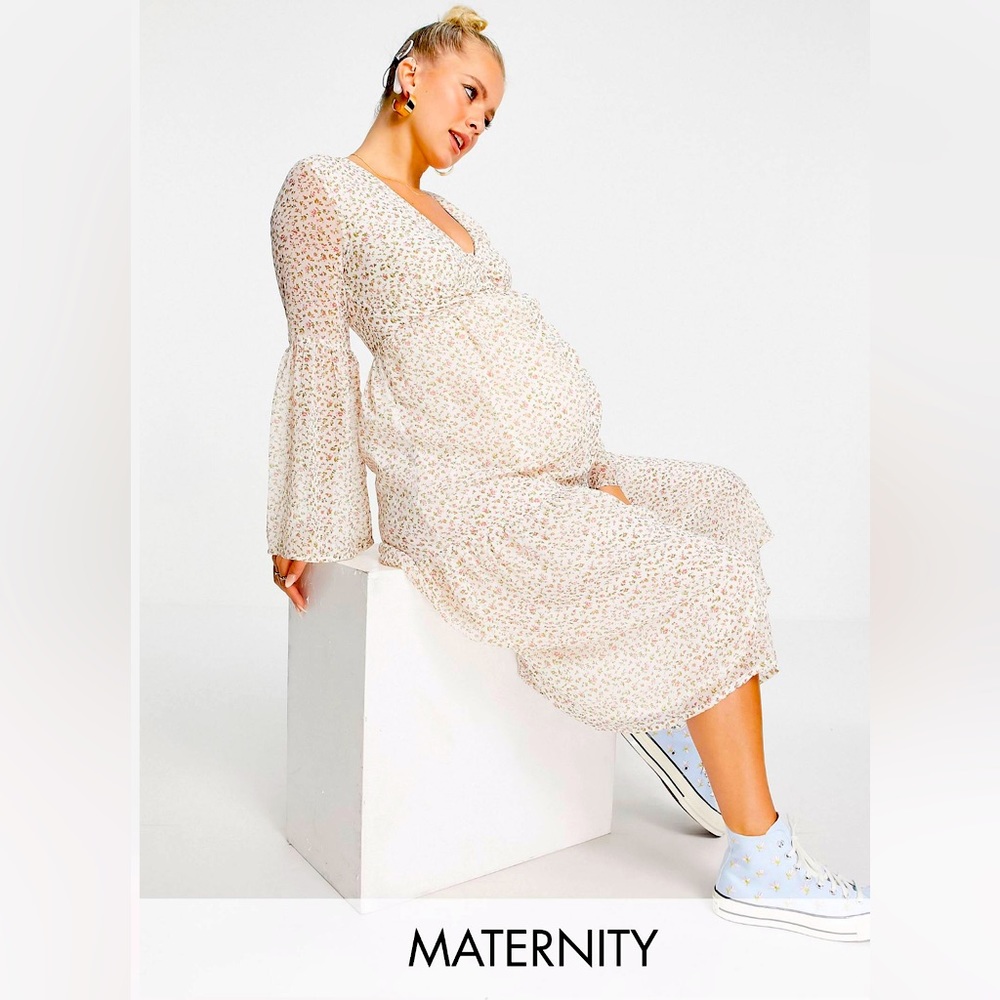 Violet romancé maternity button midi dress ditsy floral print